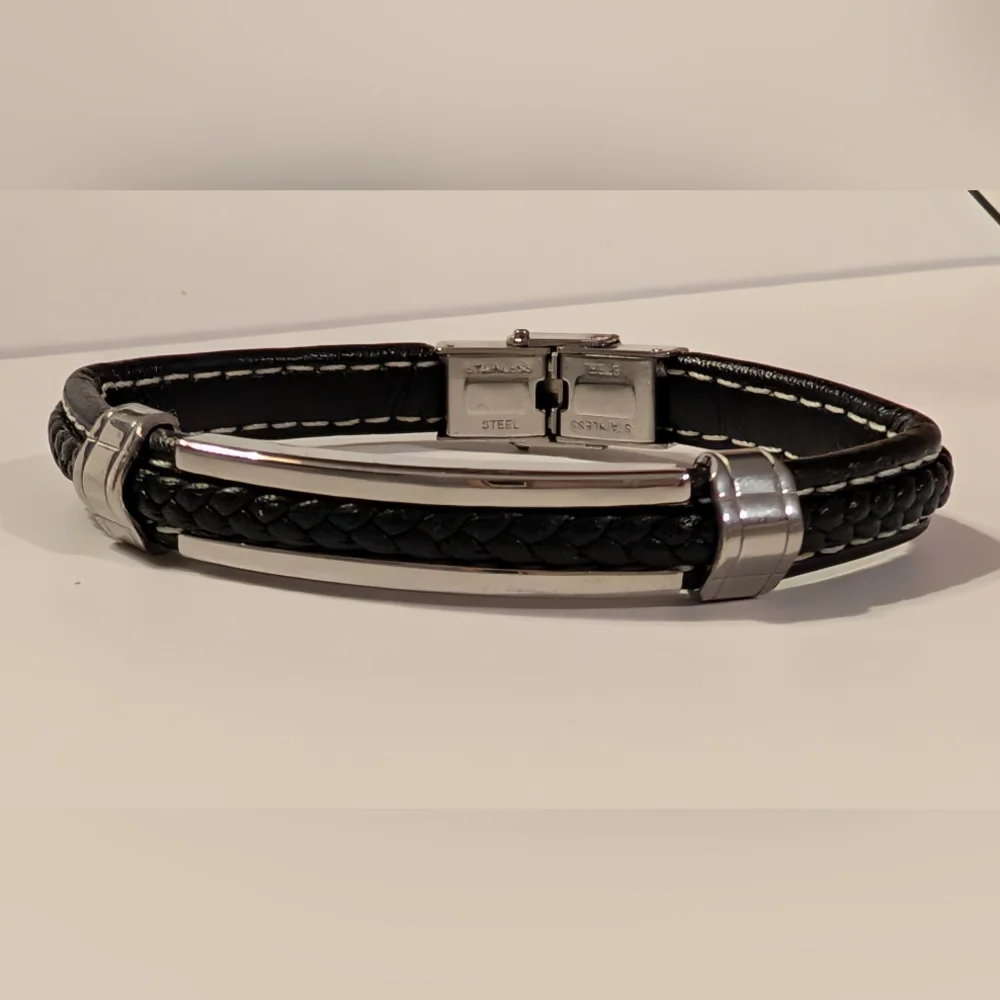 Leather Men’s Bracelet Stainless Steel